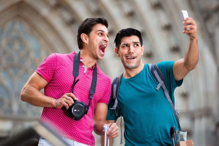 10 Tourist Habits That Annoy Locals Worldwide - Idyllic Pursuit