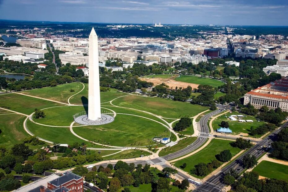 11 Essential Stops In Washington, DC For First-Time Visitors - Idyllic Pursuit