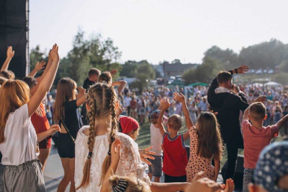 11 Family-Friendly Festival Events At U.S. Parks To Plan Around - Idyllic Pursuit