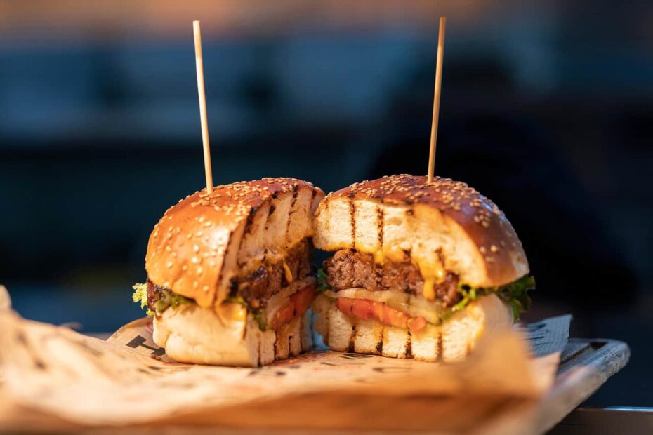 12 Tourist Menu Items Local Chefs Say to Never Order Abroad - Idyllic Pursuit