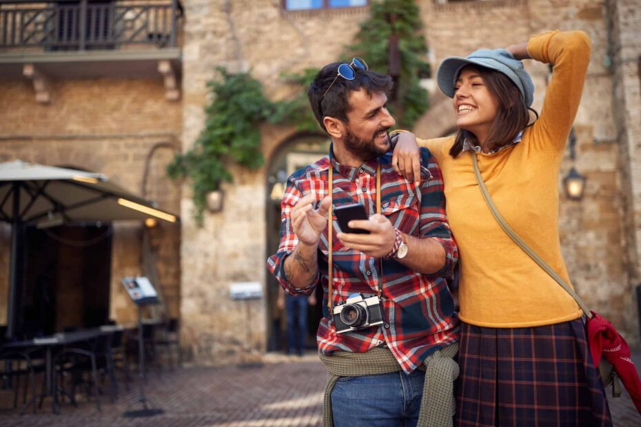 13 "Polite" American Habits That Are Offensive Abroad - Idyllic Pursuit