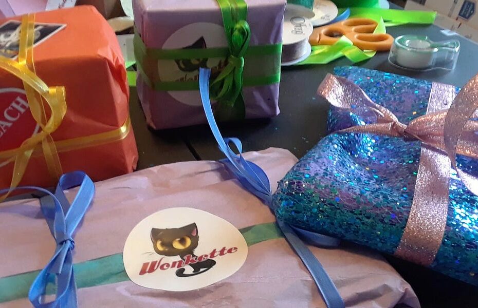 Hurry! Hurry! It's The Wonkette Wonkers Handmade And Upcycled Everything You Need For Christmas Ethical Consumerist Orgy!