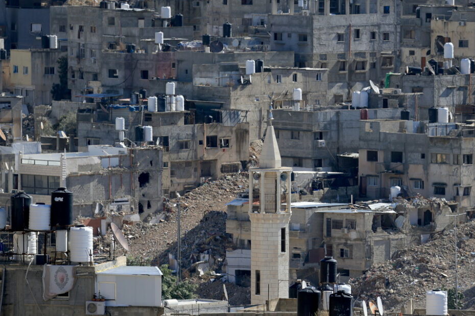 Medio Oriente, tre italiani feriti dai coloni in Cisgiordania: "Presi a calci in faccia e sulle costole" - Notizie - Ansa.it