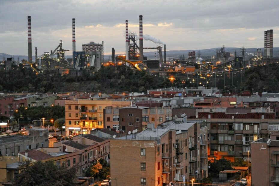 Sindacati: 'A Meloni il tavolo sull'Ilva'. Governo li riconvoca - Notizie - Ansa.it