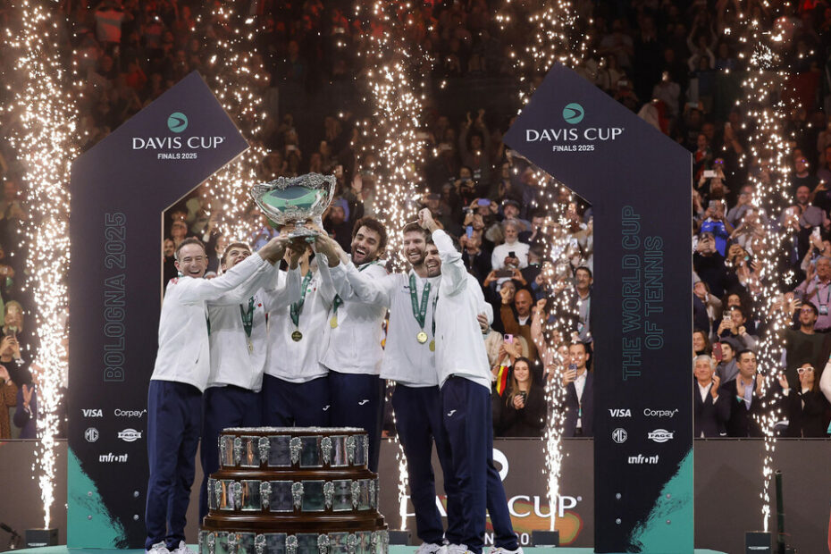 Tennis: Italia nella storia, a Bologna la terza Davis di fila - Notizie - Ansa.it