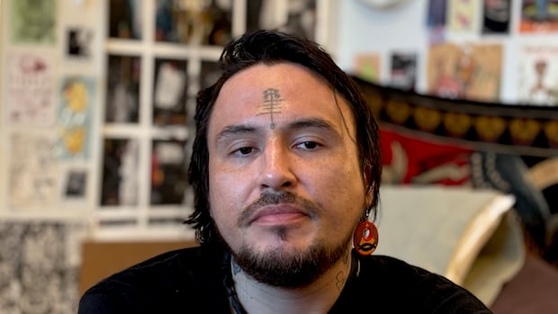 They’re at risk of dying from opioid overdose. The government cut funding that could help them | CBC News