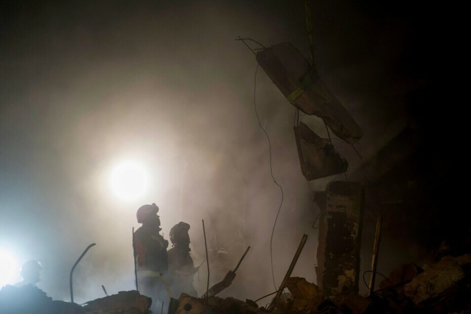 Ucraina: il piano Usa spiazza Kiev, Zelensky chiede una 'pace dignitosa' - Notizie - Ansa.it