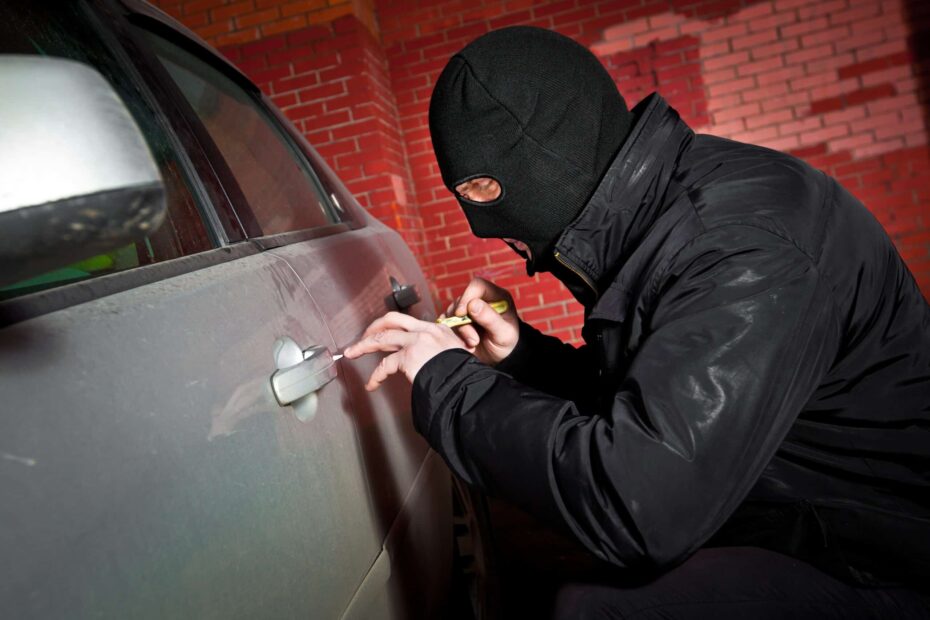 Why Leaving Items on Your Seat is a Magnet for Highway Thieves - Idyllic Pursuit