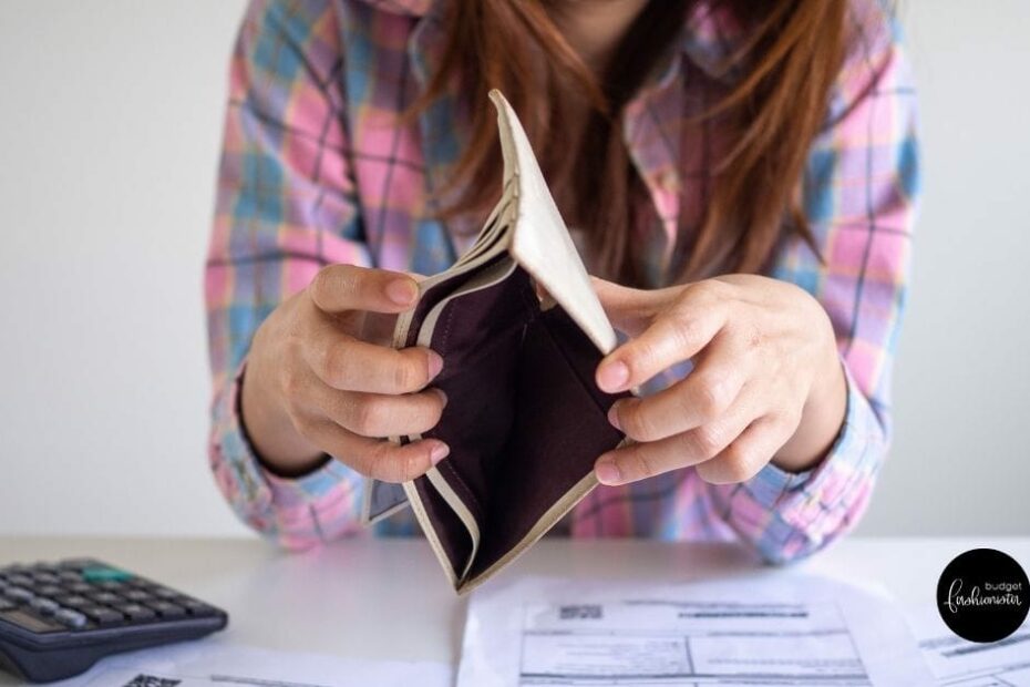 Why am I broke? An expert answers