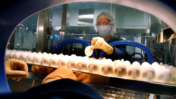 Would the flu shot work better if it wasn't grown in chicken eggs? | CBC News