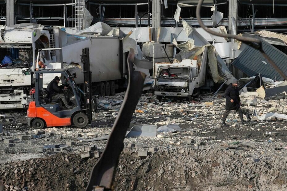 Zelensky: '22 missili russi, droni anche in Moldavia e Romania'. Media, 'ad Abu Dhabi colloqui tra Usa e Russia su Ucraina' - Notizie - Ansa.it