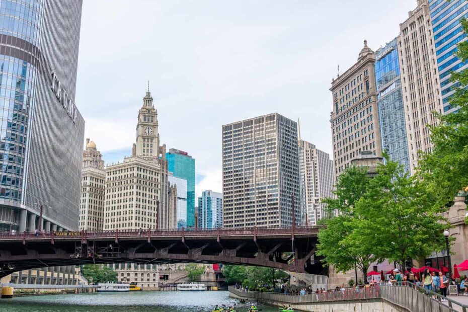 10 “Boring” US Suburbs That Are Secretly the Safest Places in America Right Now - Idyllic Pursuit