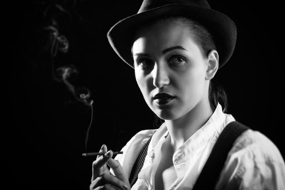 13 Retro Travel Habits From the 80s You Shouldn’t Copy Today - Idyllic Pursuit