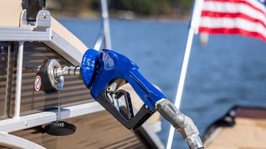 A Guide to Choosing the Right Marine Portable Fuel Tank