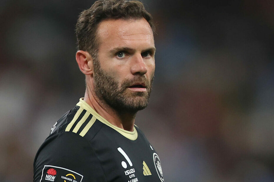 A-League difference makers: Round 10 - Mata in vintage form, sliver lining for struggling Wanderers, Reds rejoice