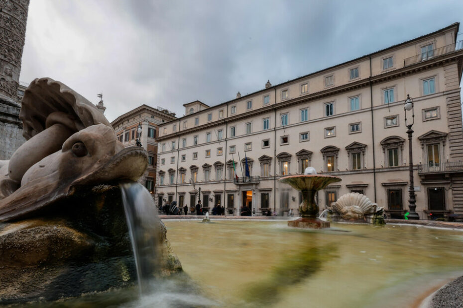 Arriva il dl Milleproroghe, 16 articoli dai Lep alle multe. Un altro anno per i bonus giovani e donne - Notizie - Ansa.it