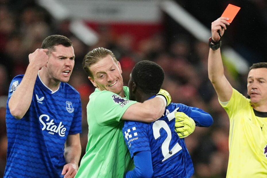 Idrissa Gueye was sent off for striking team-mate Micheal Keane