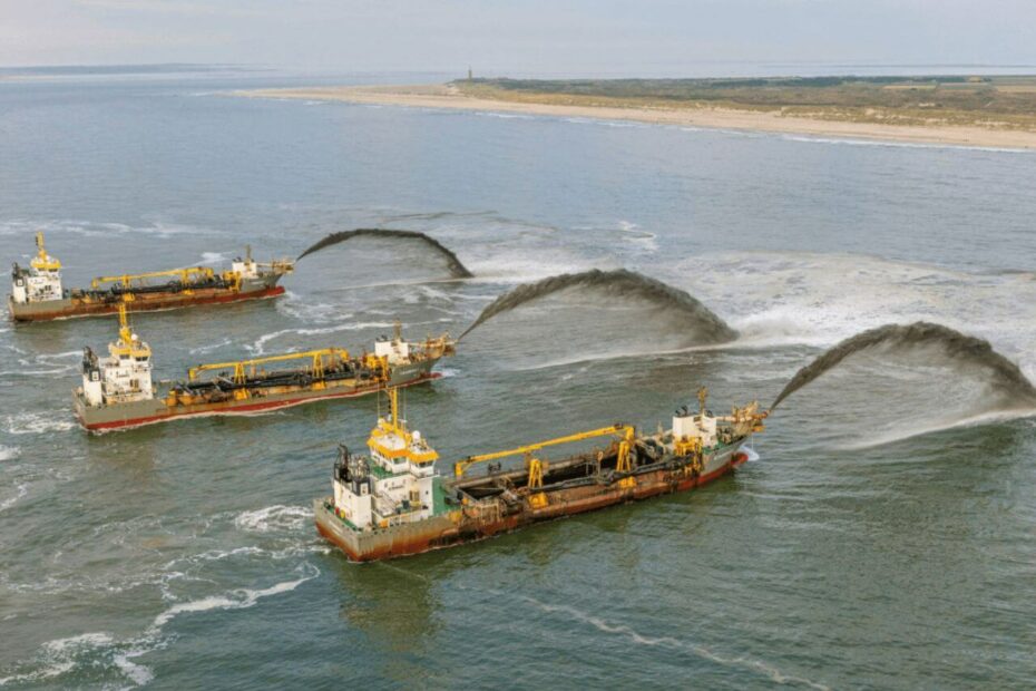 Knowledge Marine vs Dredging Corporation: Who Leads India’s dredging sector?