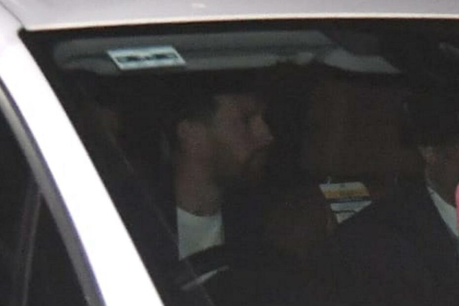 Messi mania grips Kolkata as thousands welcome Argentine icon