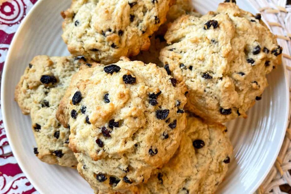 rock cakes recipe rock buns traditional authentic english british brighton harry potter scones dried currants candied peel mixed spice