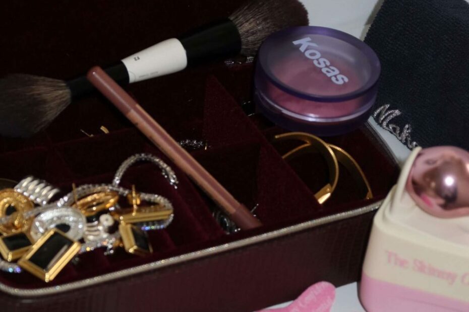 The Skinny Confidential Team Gift Ideas | The Skinny Confidential