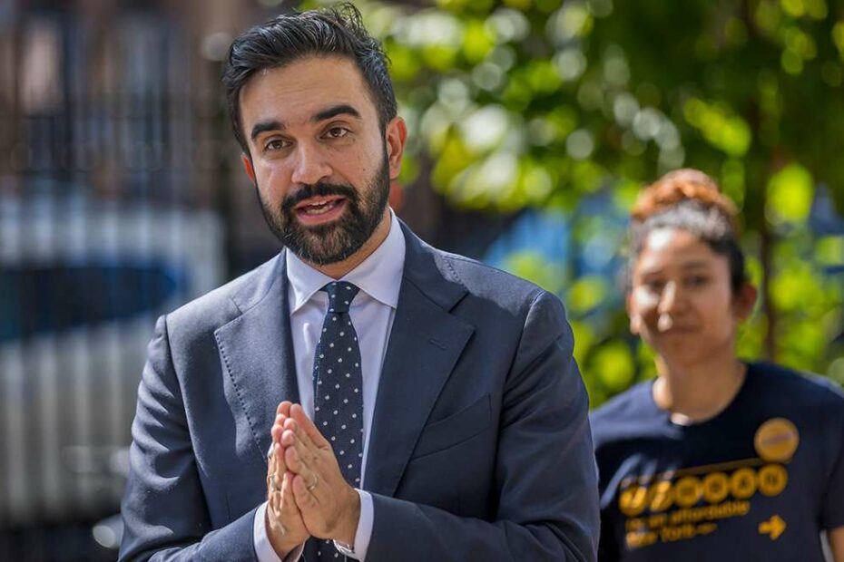 To the socialists of all parties