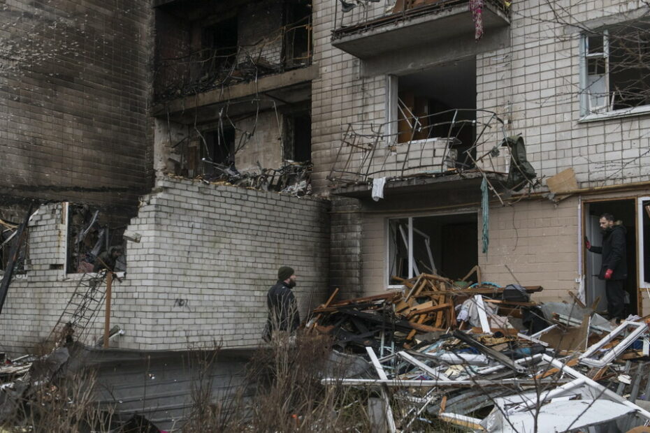 Ucraina, il Cremlino: 'Kiev nella Nato fra i nodi del negoziato. Aperti al dialogo ma gli europei rifiutano' - Notizie - Ansa.it