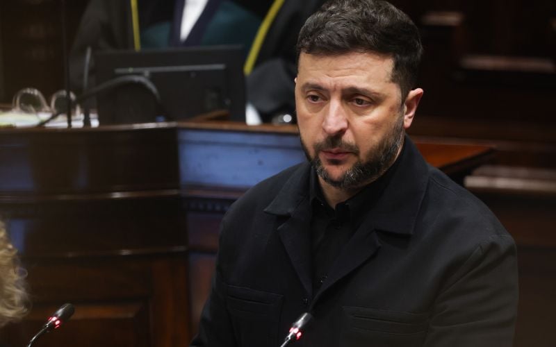 President Volodymyr Zelenskyy speaking in Ireland's parliament.