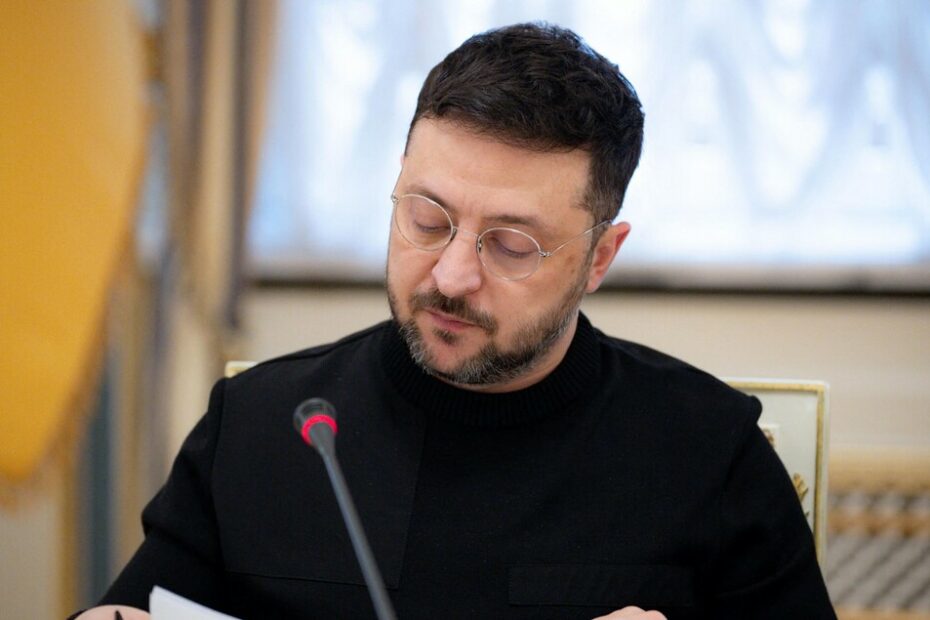 Zelensky per Natale: 'Abbiamo tutti un sogno, che (Putin) muoia' - Notizie - Ansa.it