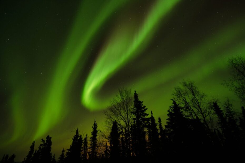 10 Best U.S. Spots to See the Northern Lights in 2026 - Idyllic Pursuit
