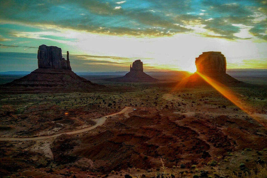 9 American Travel Experiences Inspired by Film & TV Locations - Idyllic Pursuit