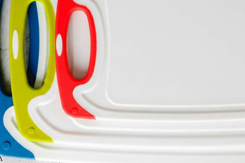 Are Plastic Cutting Boards Safe?