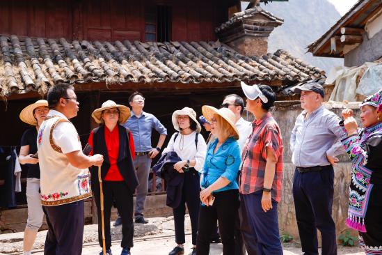 How does a UN official observe and understand China's development story?