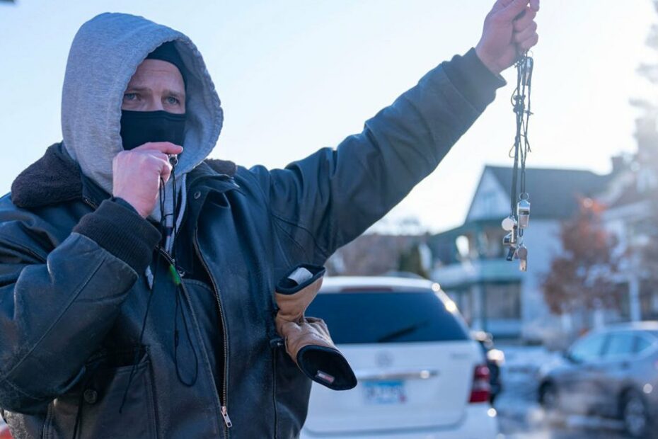 Meet the Minneapolis neighbors standing up to ICE by the thousands