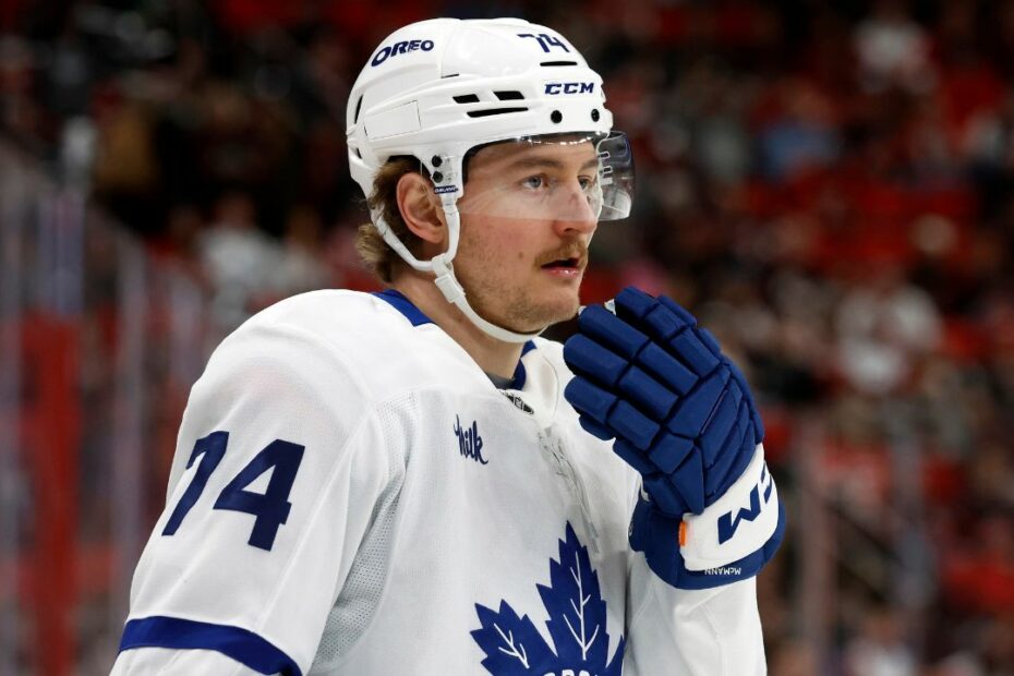 Quick Shifts: Should Maple Leafs re-sign Bobby McMann?