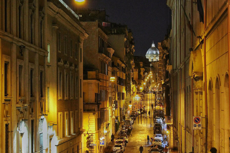 Top 9 Most Dangerous Cities in Europe for American Tourists (Stay Safe) - Idyllic Pursuit