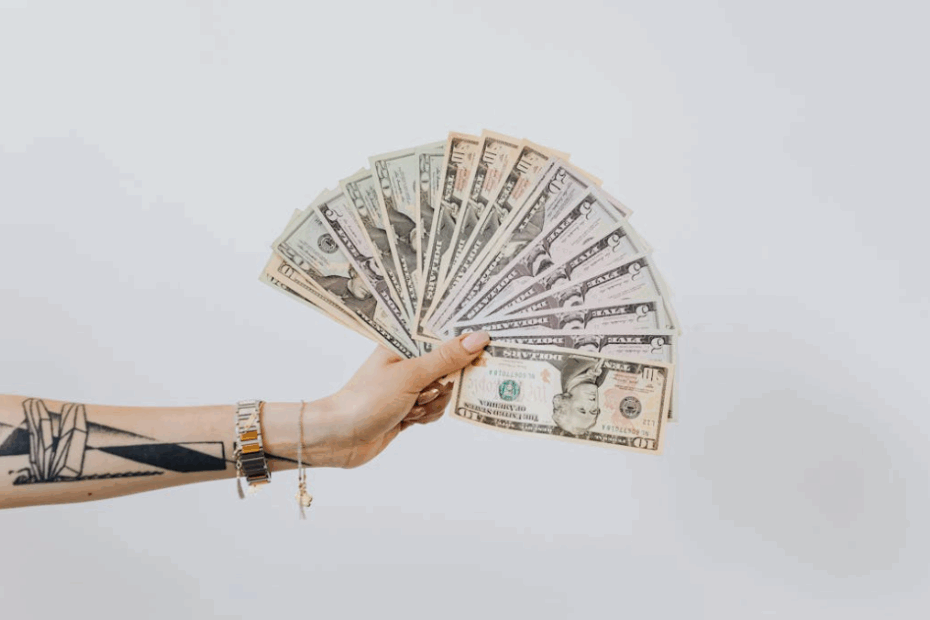 Understanding Jewelry-Backed Loans: A Financial Resource You Already Own