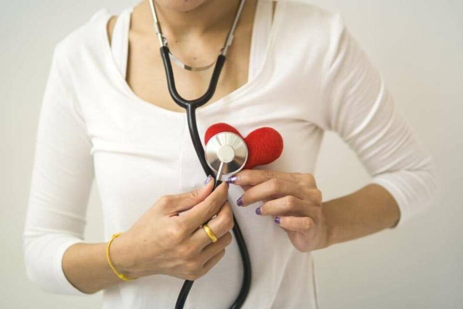 Why Hot Flashes Are a "Wake-Up Call" for Your Heart Health - Beauty Cooks Kisses